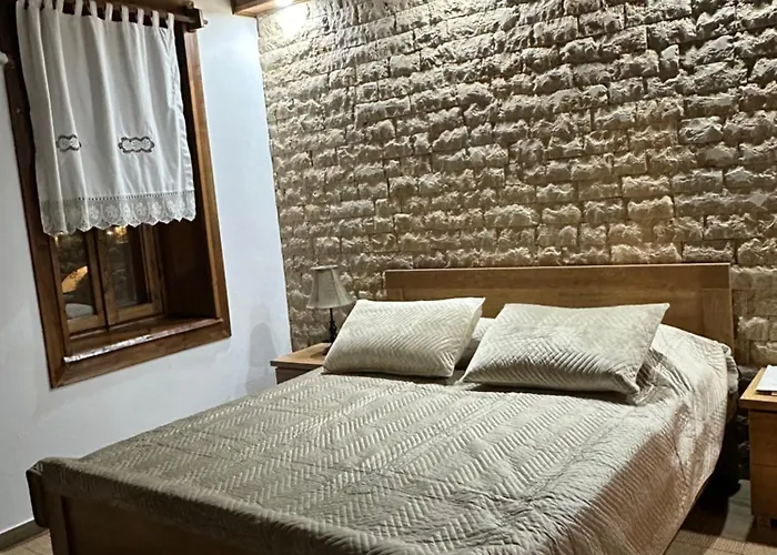 “sarah House” Hébergement de vacances *